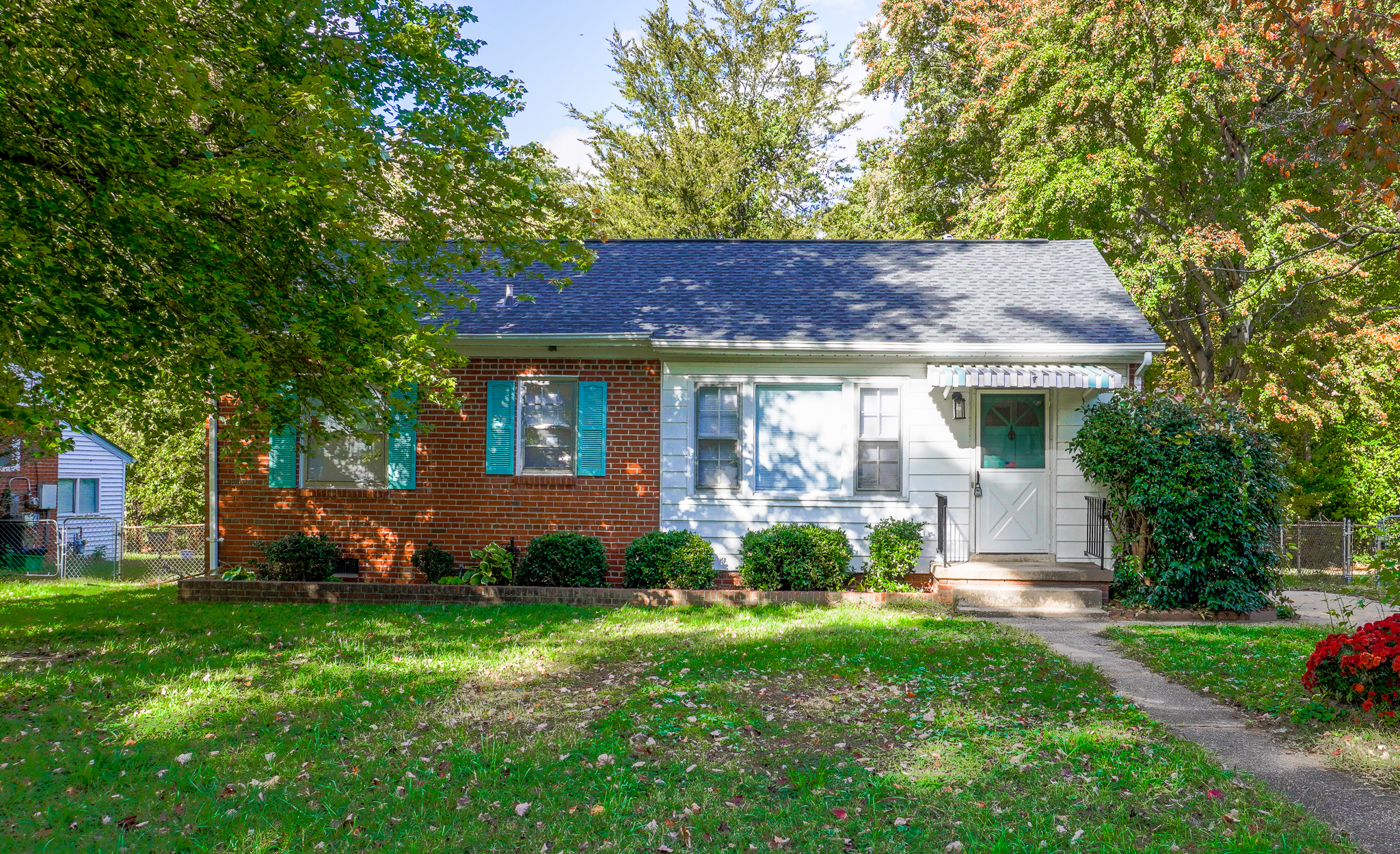 Property main image
